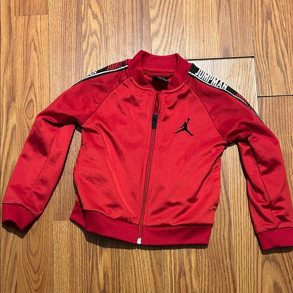 Jordan Kids Red Zip-Up Jacket - Picture 1 of 3